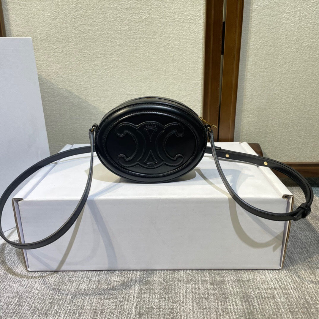 Celine Cuir Triomphe