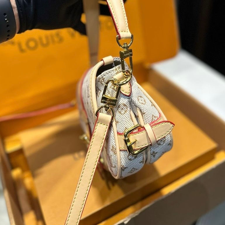 Bolsa Saumur BB Canvas Monogram ( Pronta entrega )