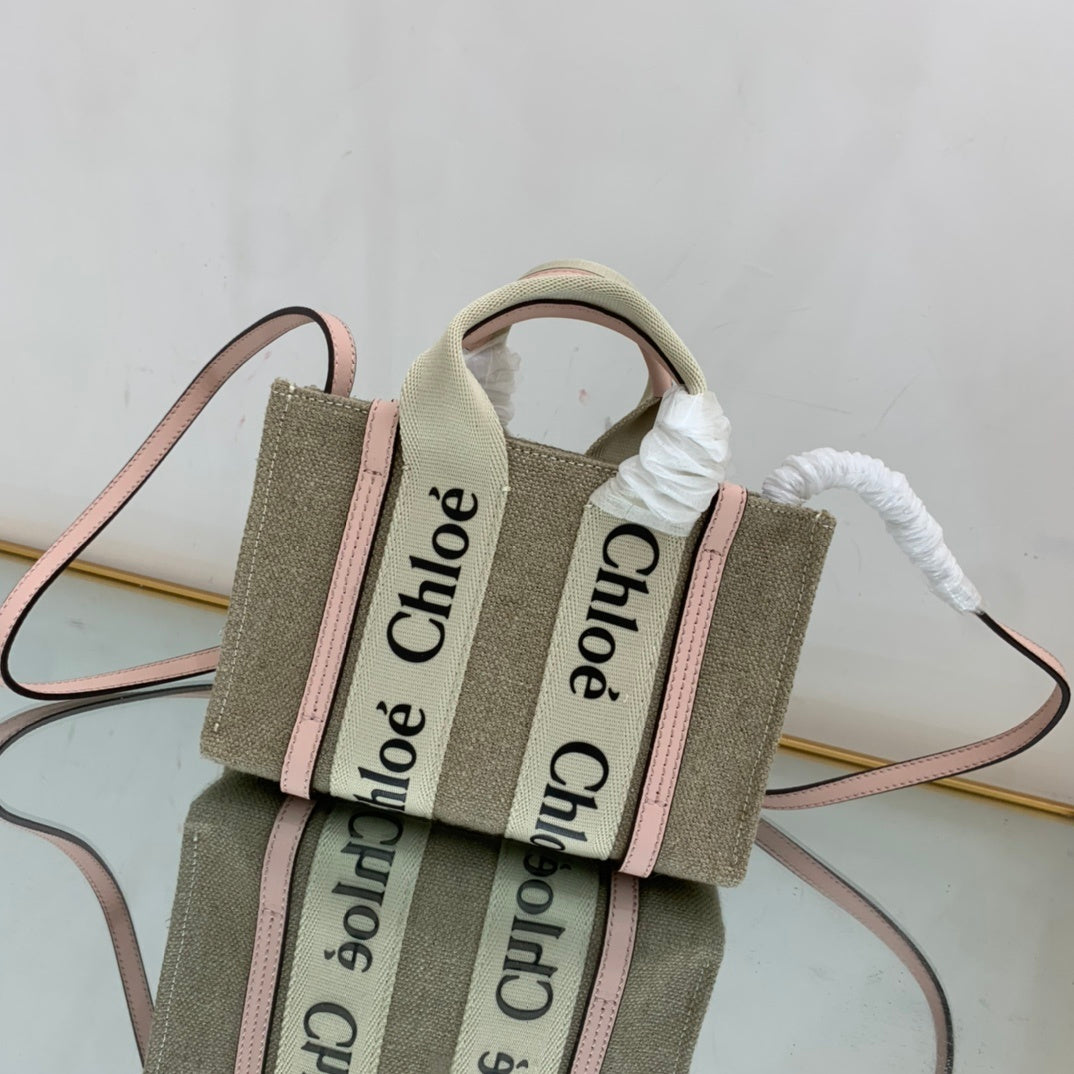 Chloé Nano Woody Tote Bag