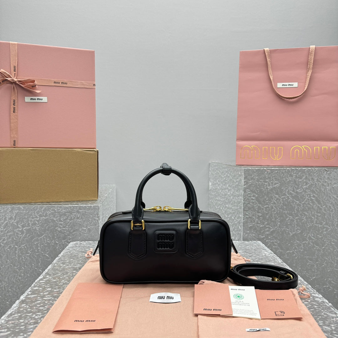 Bolsa Miu Miu Arcadie Leather Bag