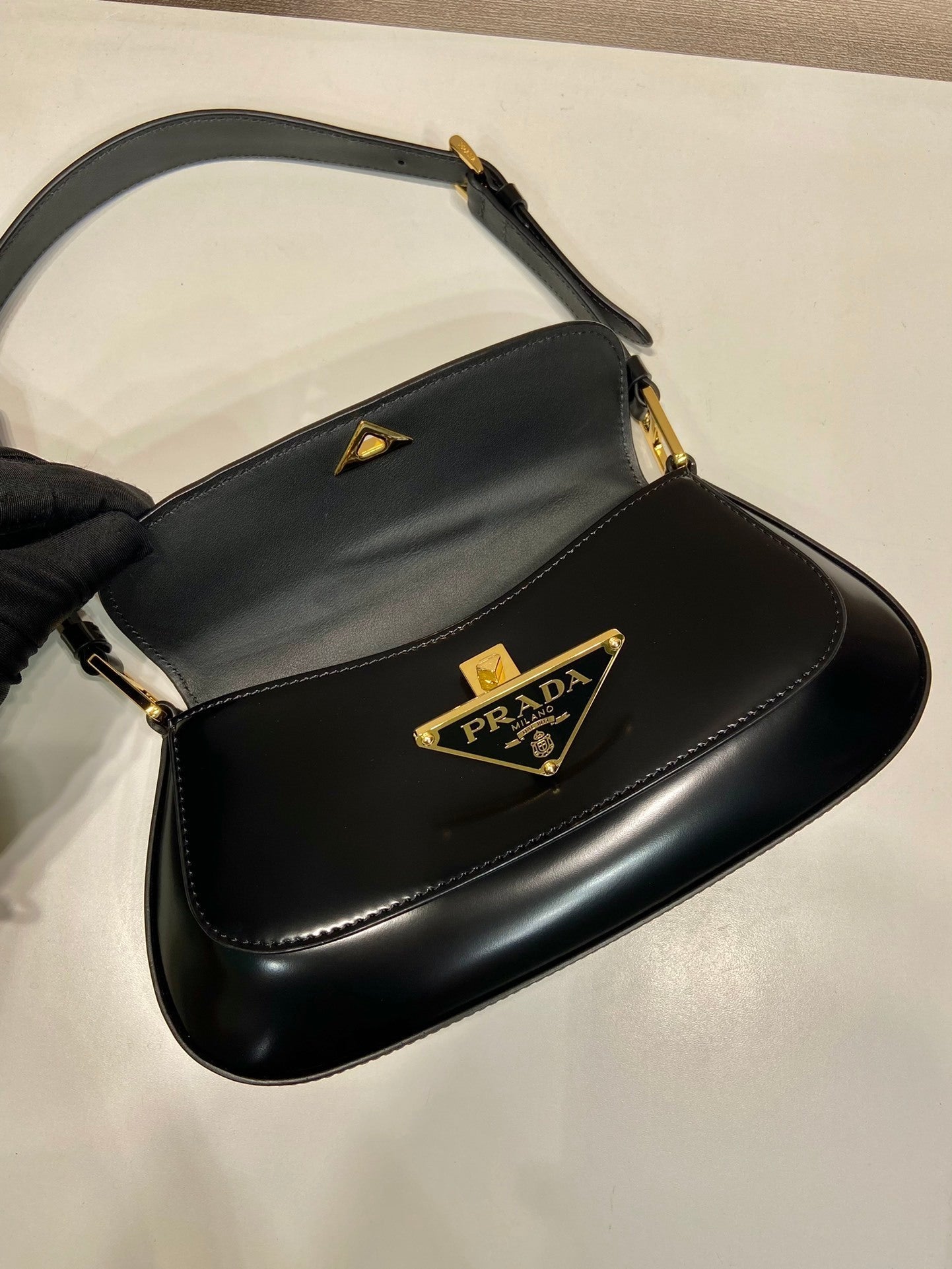 Prada Cleo