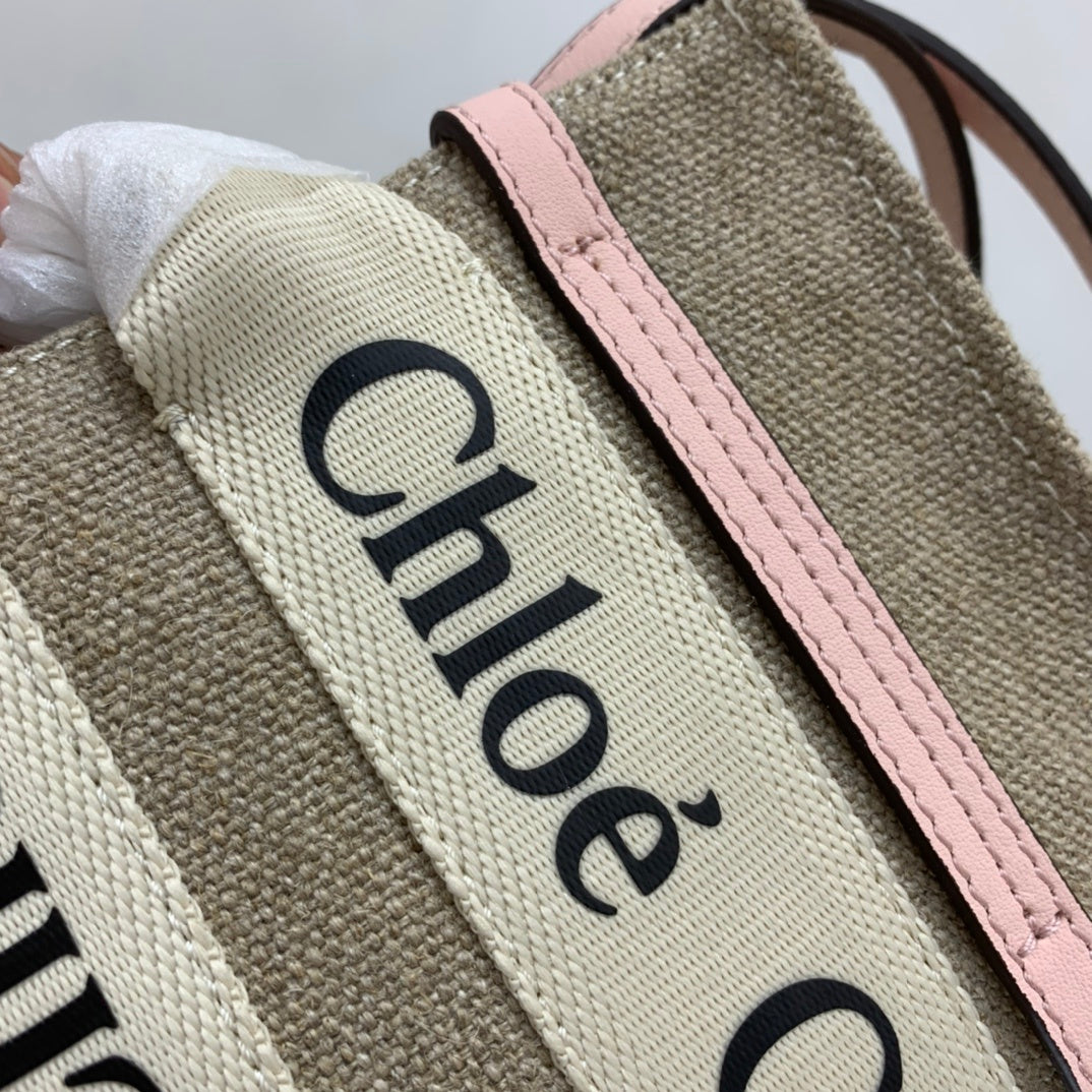 Chloé Nano Woody Tote Bag