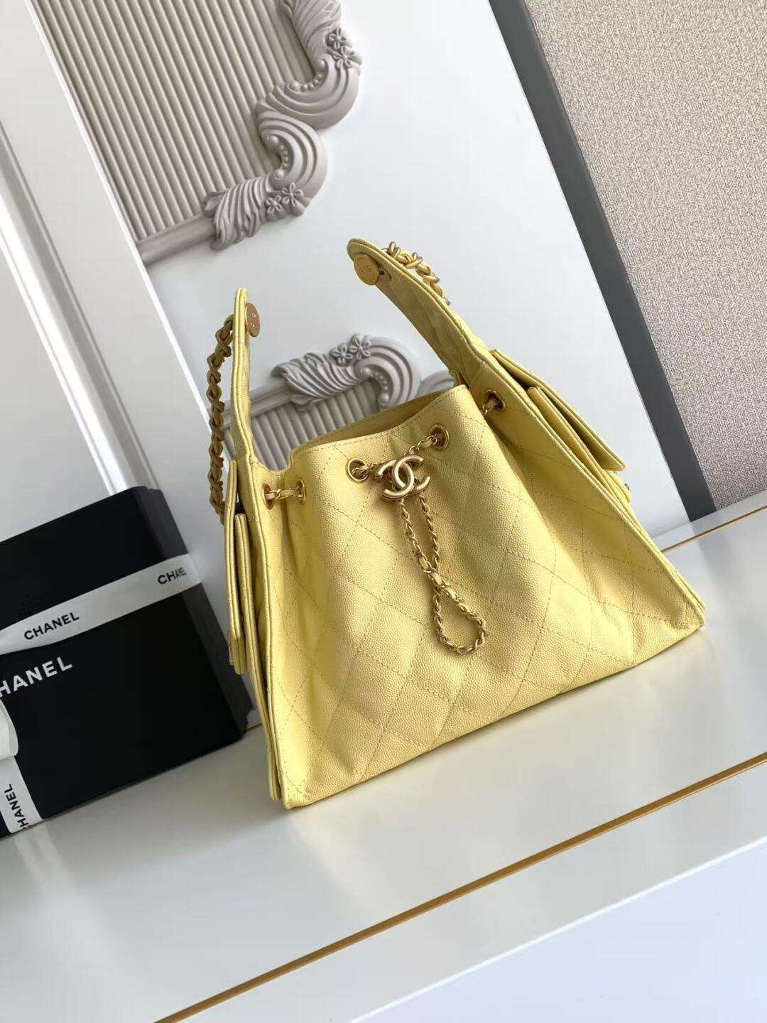 Bolsa Hobo Chanel 25 Yellow