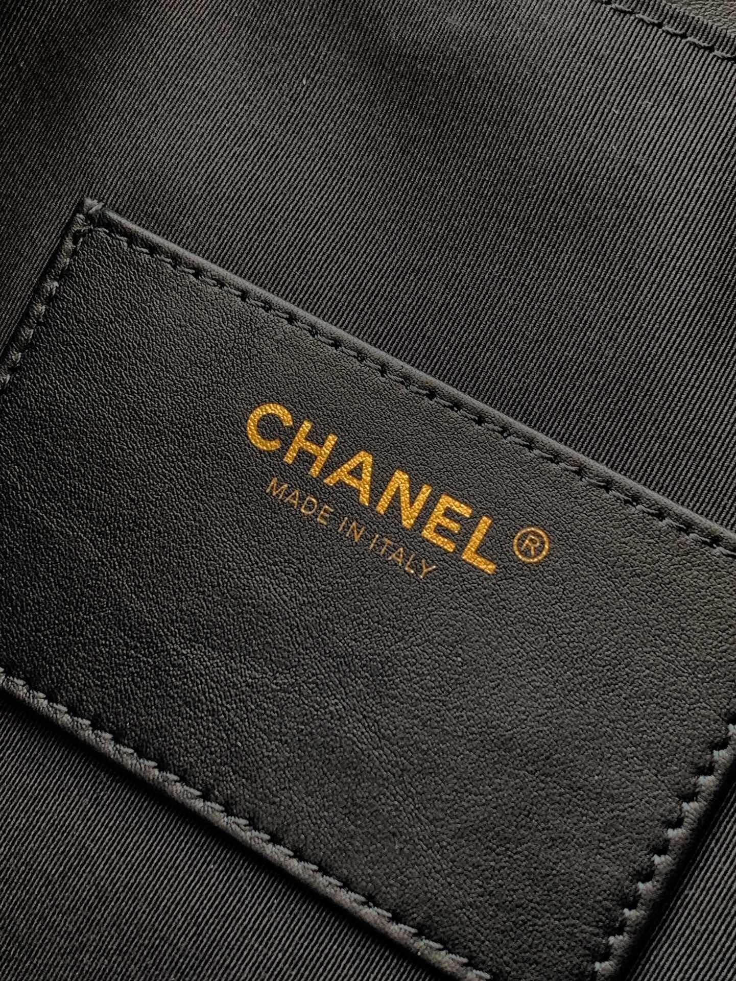 Chanel Hobo Maxi Bag Black