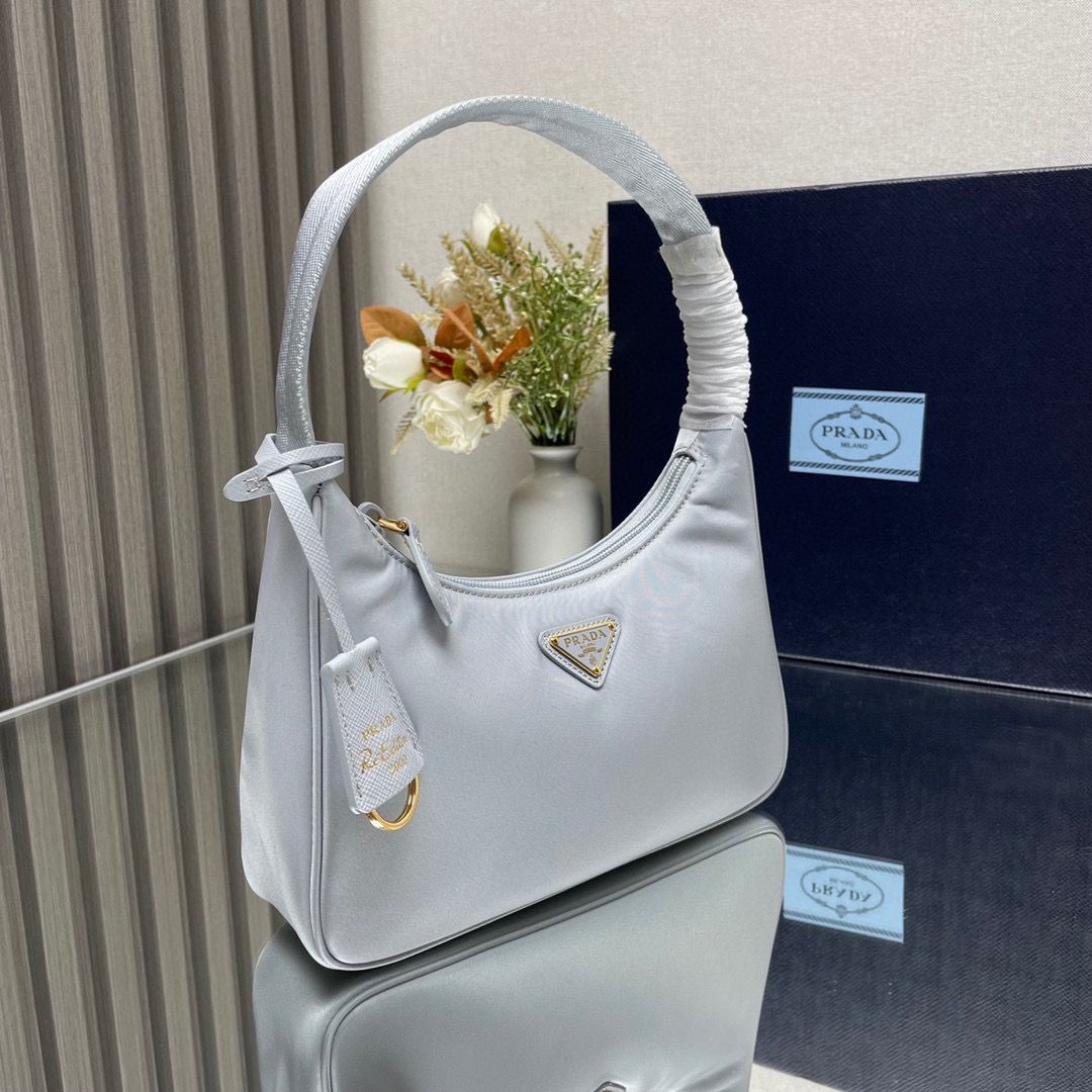 Bolsa Prada mini Re-Edition 2000