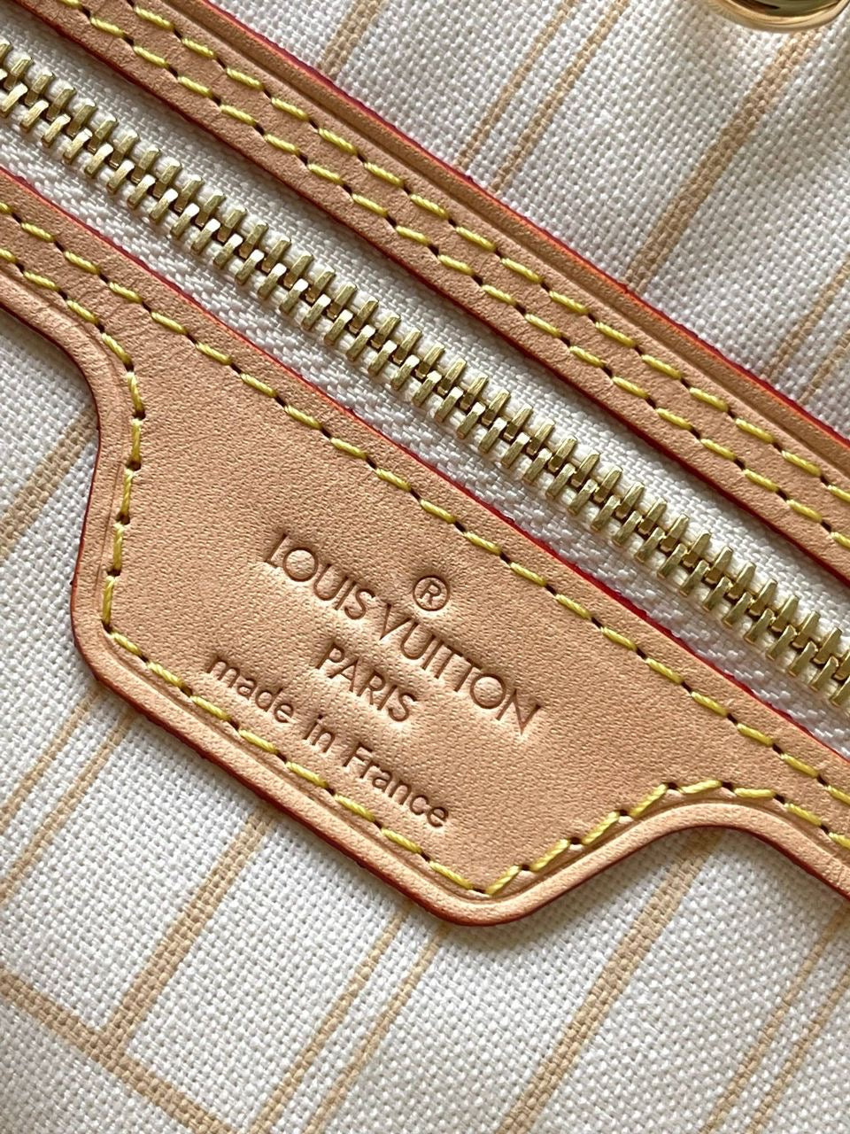 Lv Neverfull Inside Out MM White