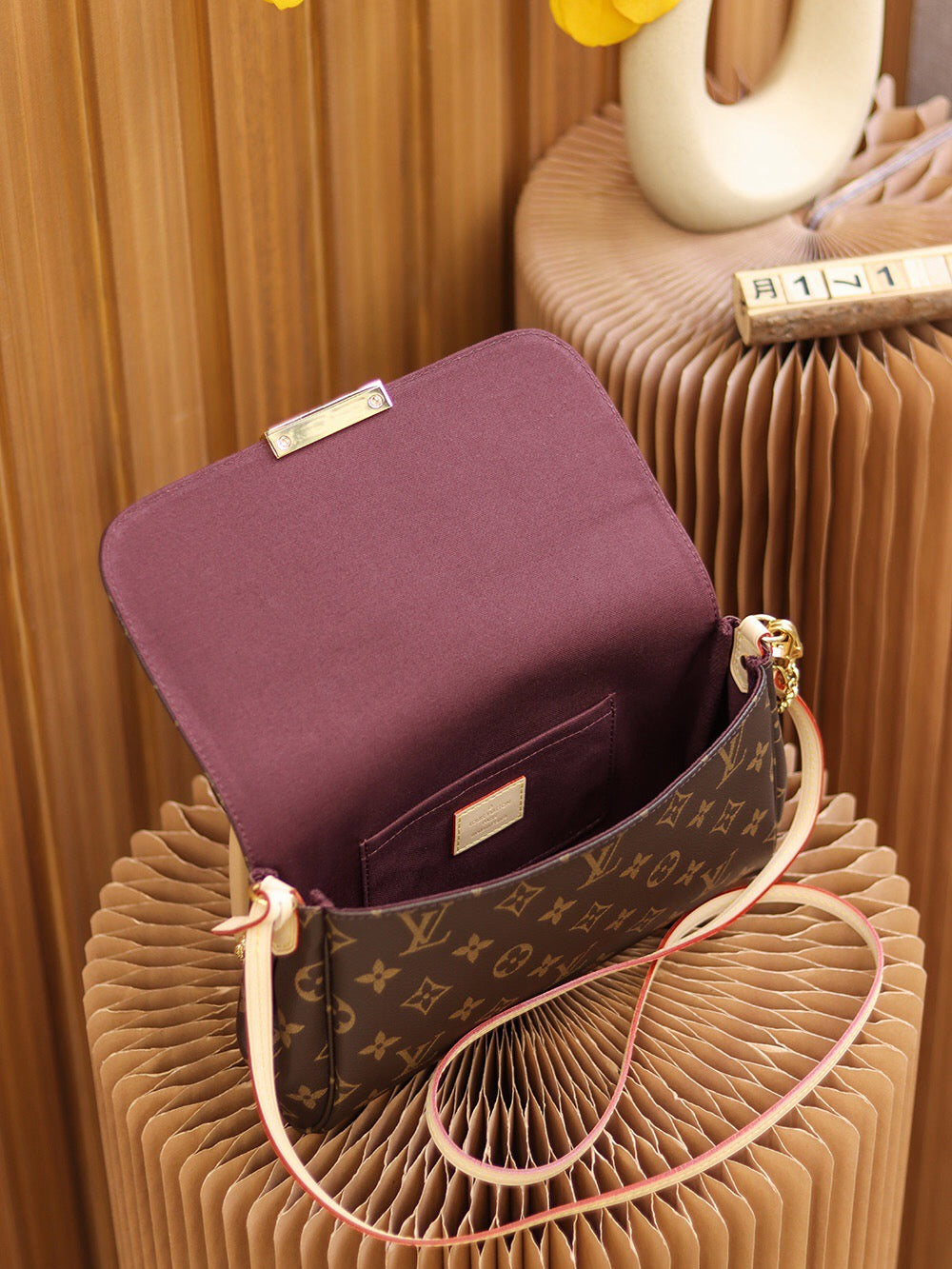 Bolsa Louis Vuitton Favorite Monogram