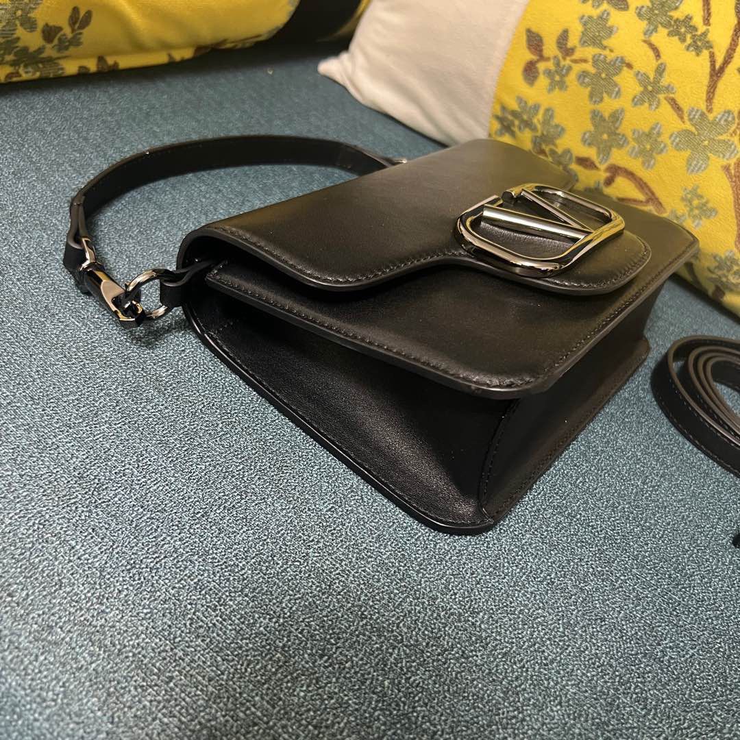 Bolsa de ombro Valentino Garavani Locò