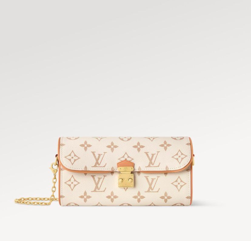 Louis Vuitton Pochette Camille