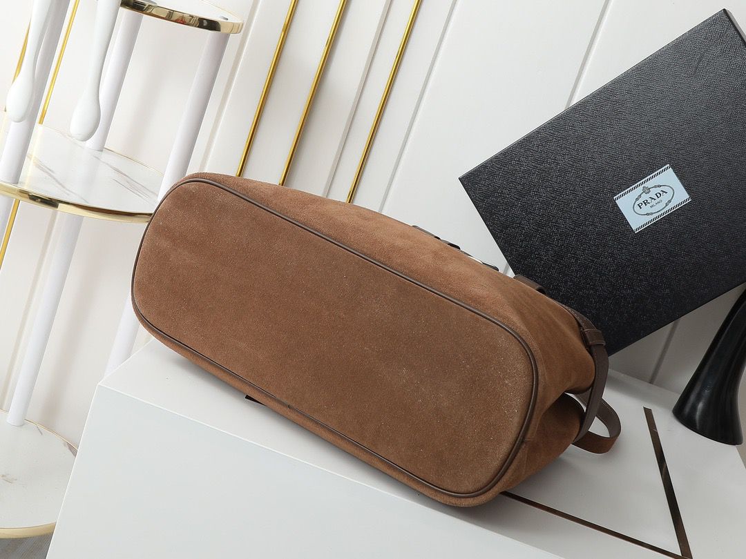 BOLSA PRADA SCAMOSCIATO CAMURÇA BUCKLE BEGE