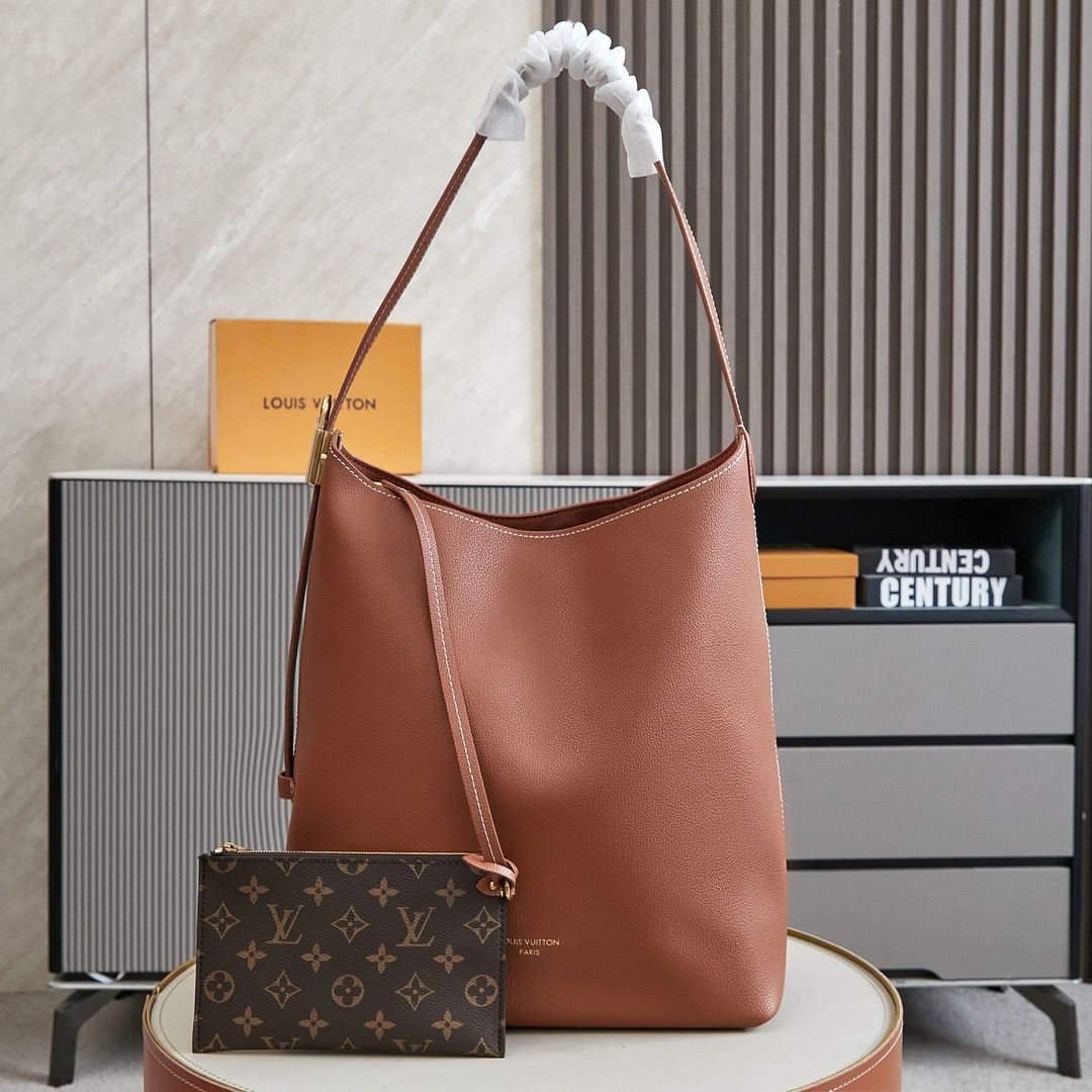 Louis Vuitton Low Key Hobo MM