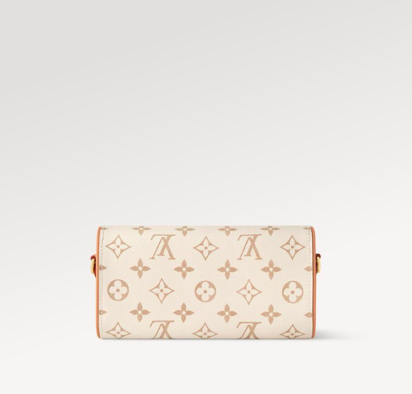 Louis Vuitton Pochette Camille