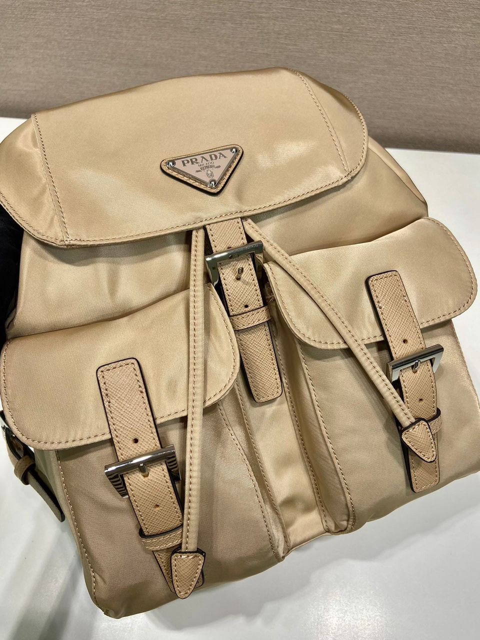 Mochila Prada Re-Nylon Desert Beige