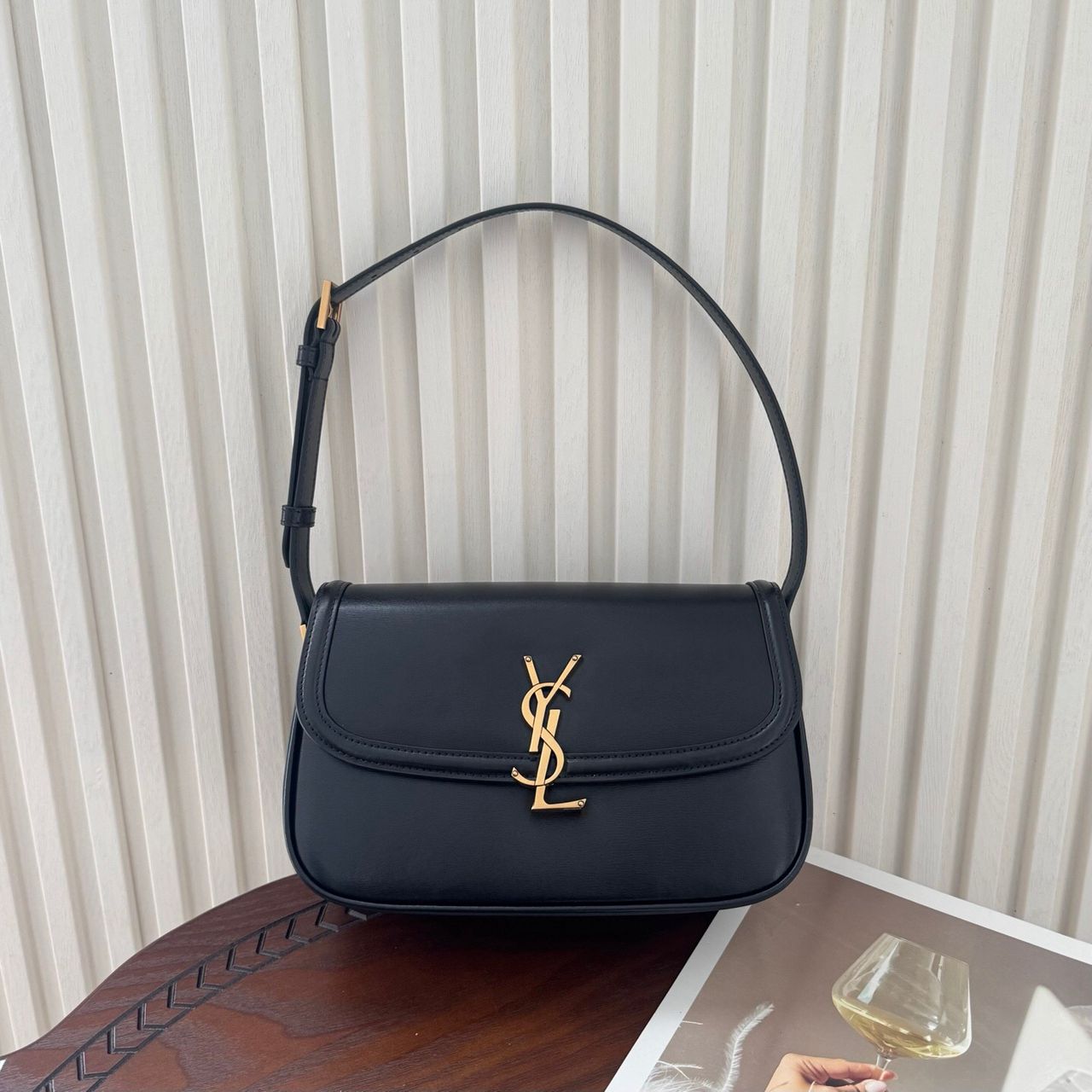 Bolsa Saint Laurent Solferino Medium Shoulder Bag