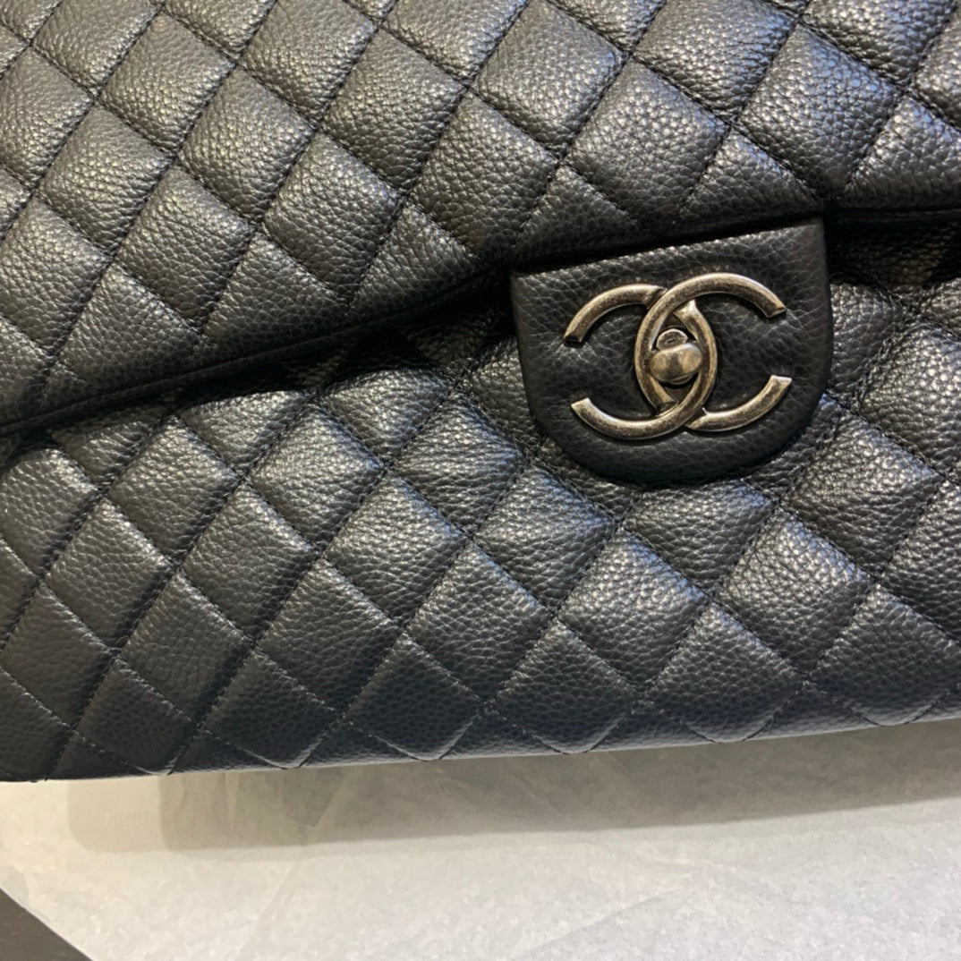Bolsa Chanel XXL Flap Bag