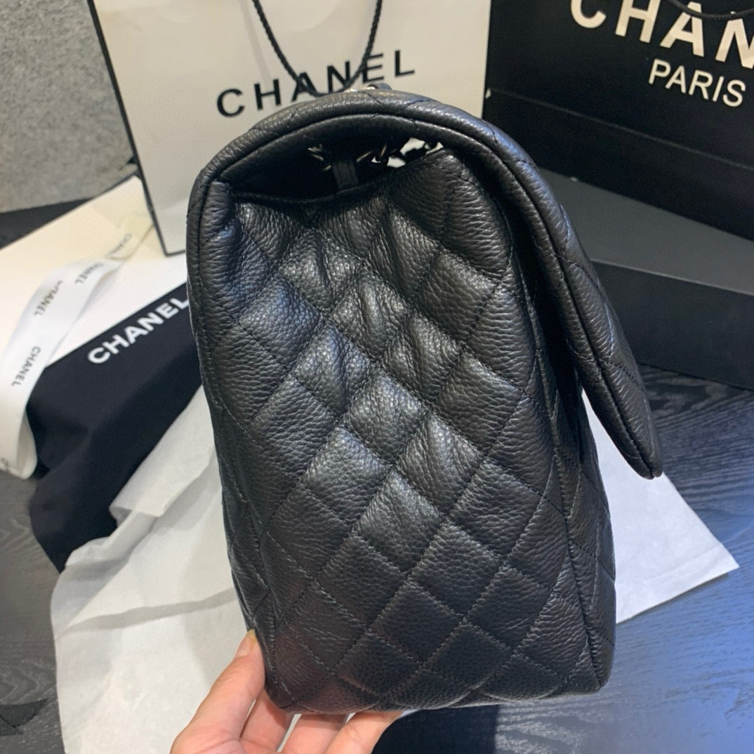 Bolsa Chanel XXL Flap Bag