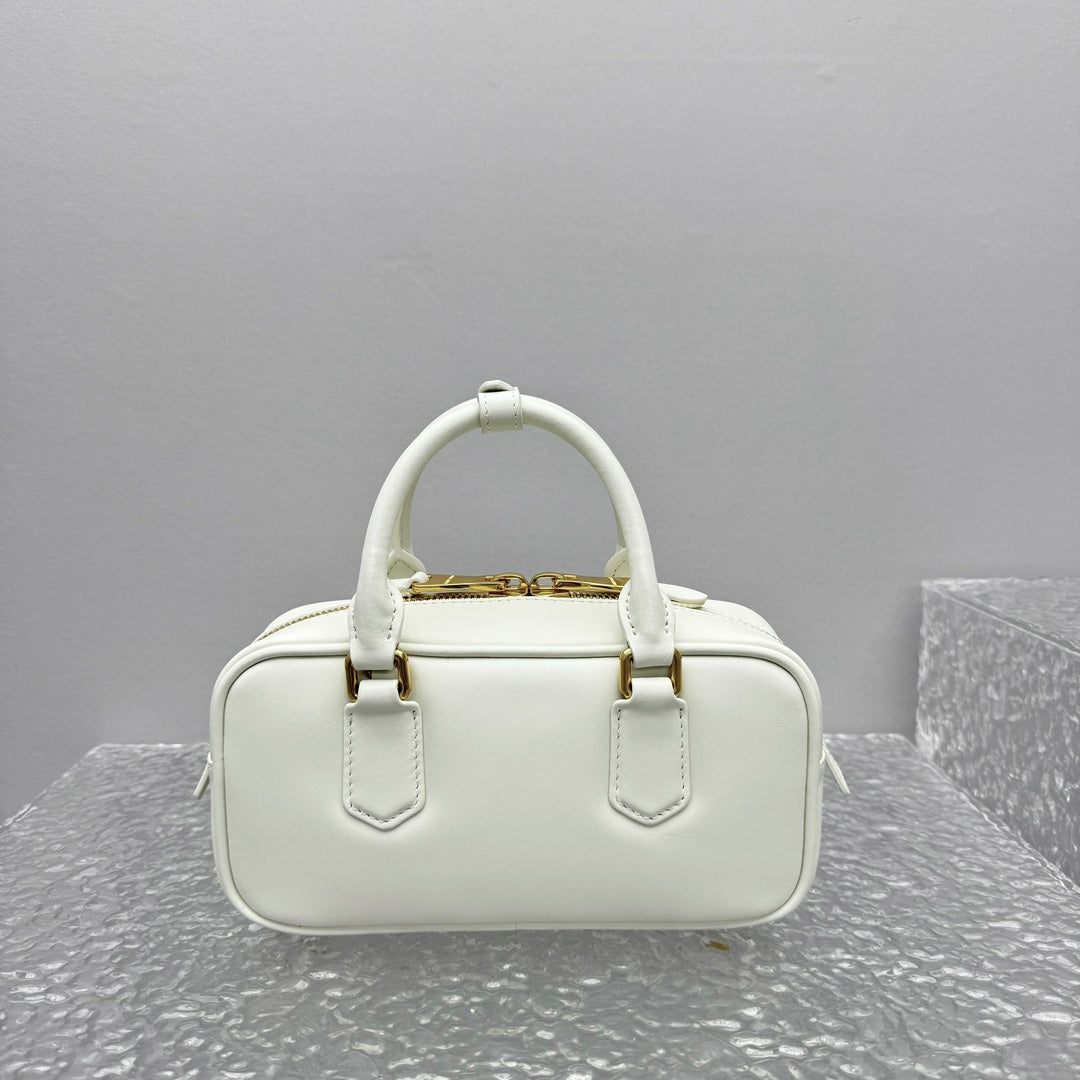 Bolsa Miu Miu Arcadie Leather Bag