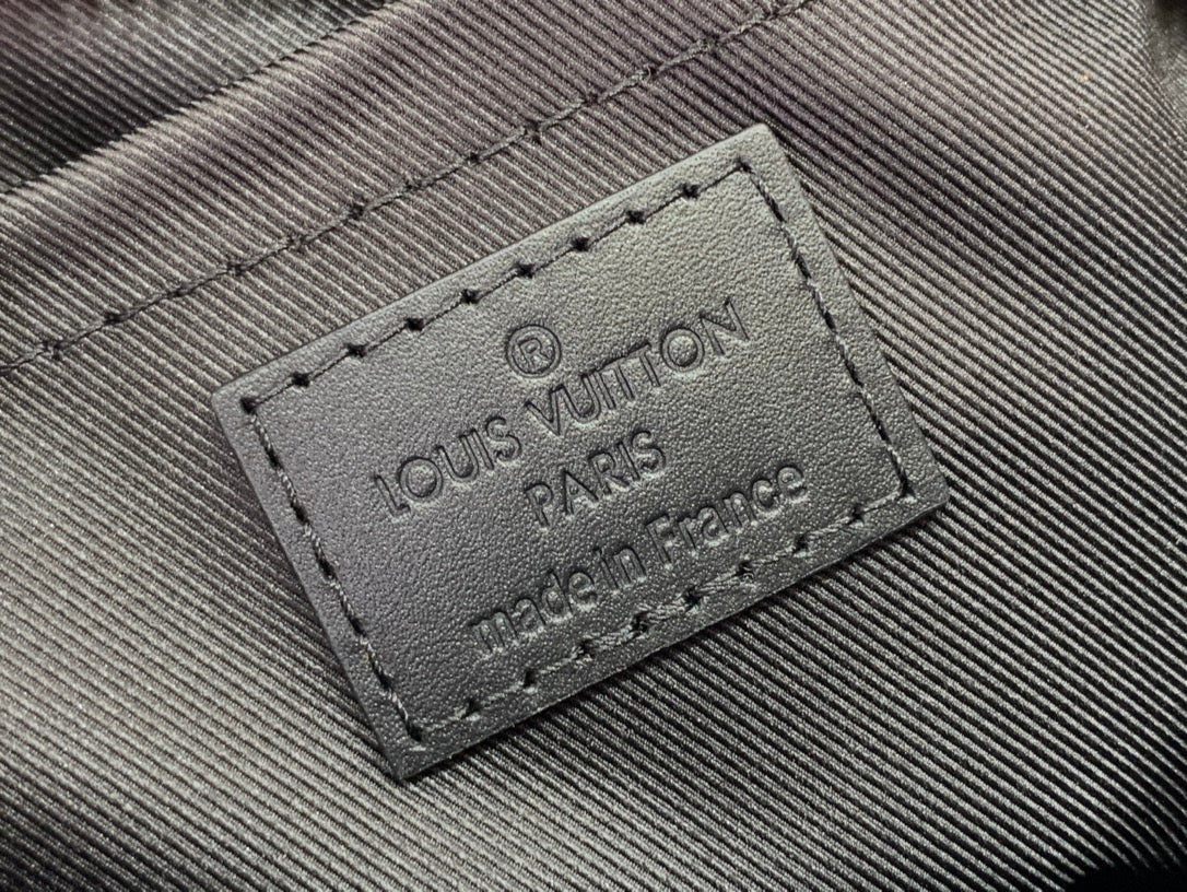 Lv Speedy Bandoulière 18 Black