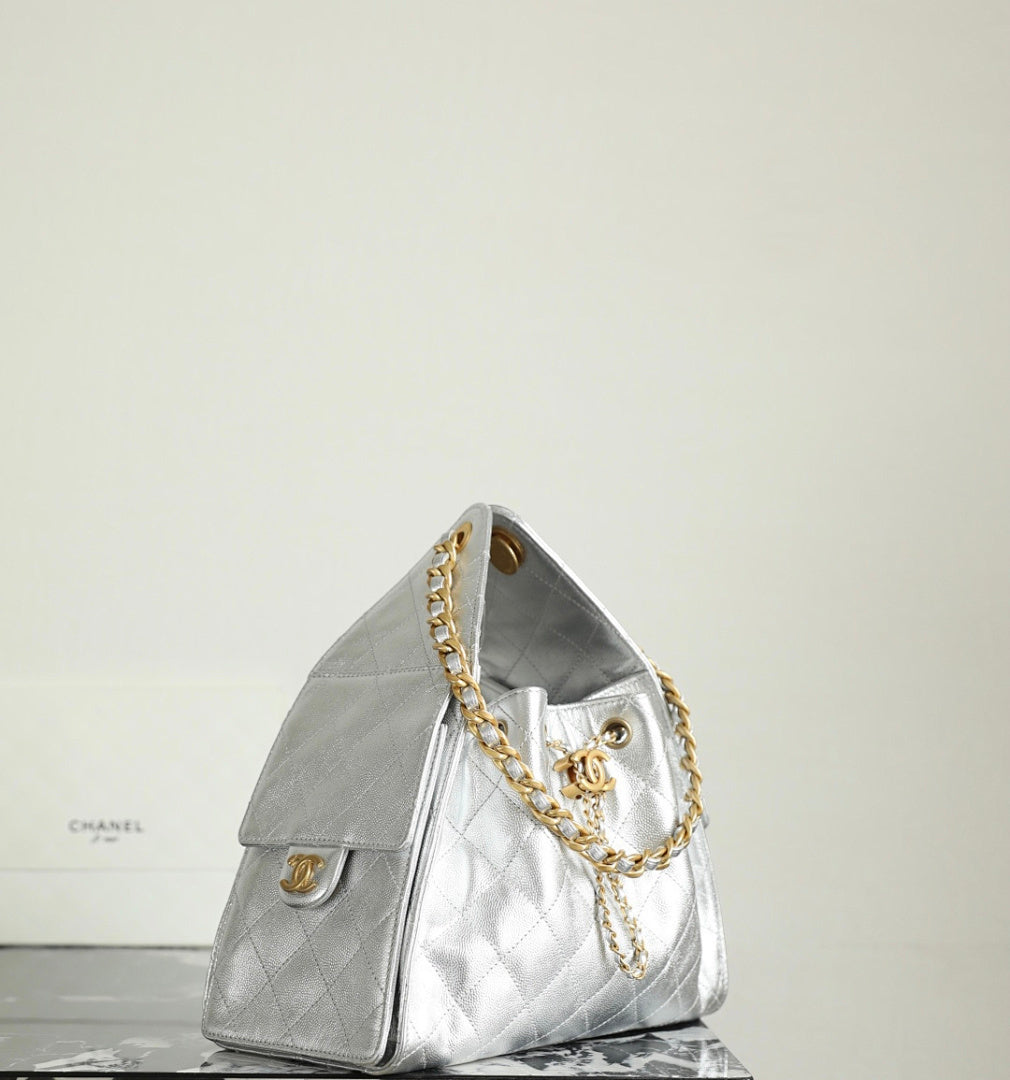 Bolsa Hobo Chanel 25