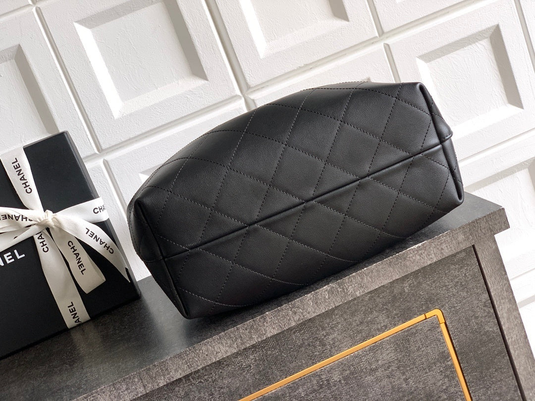 Chanel Hobo Bag Black