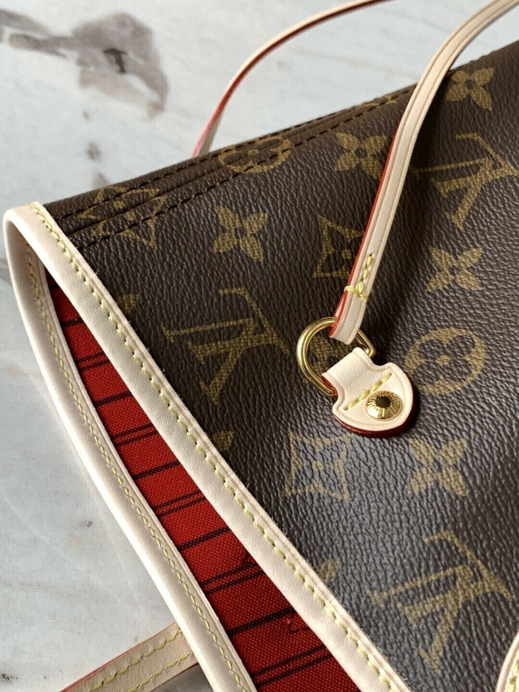 Lv Neverfull Inside Out MM Beige and Red