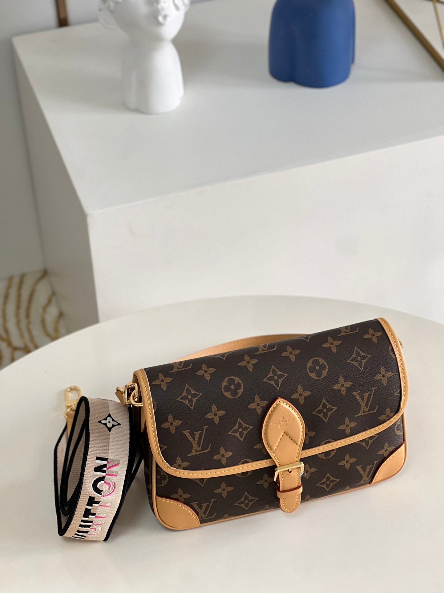 Lv Diane Monogram Brown