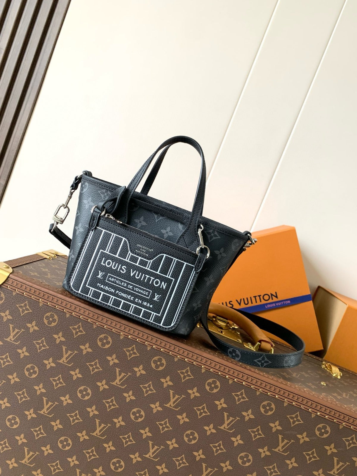 Louis Vuitton Neverfull BB Black