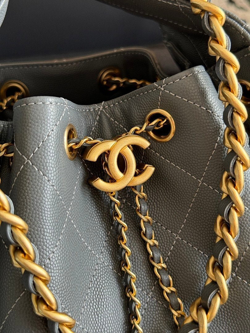 Bolsa Hobo  Chanel 25 small