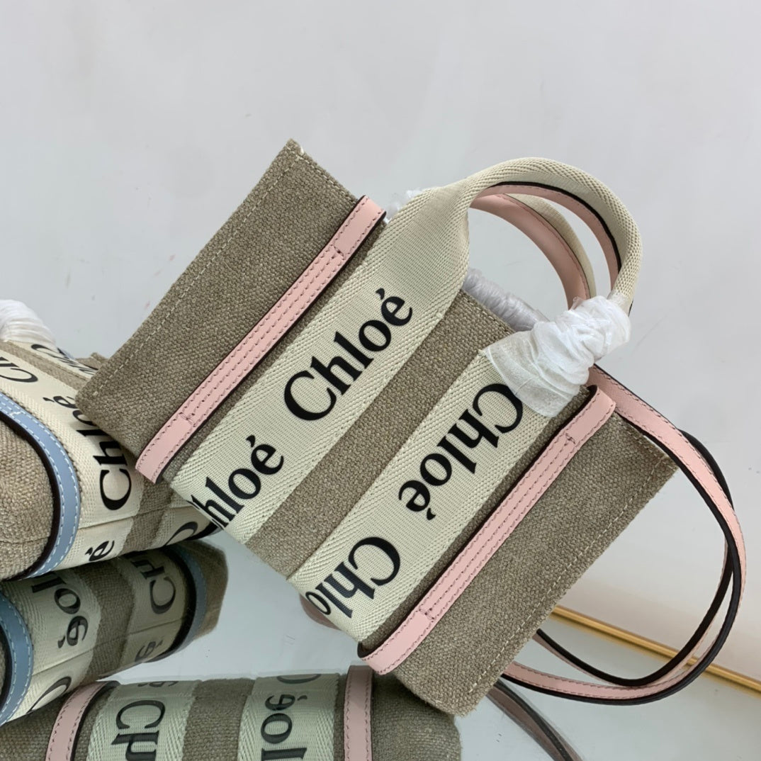 Chloé Nano Woody Tote Bag