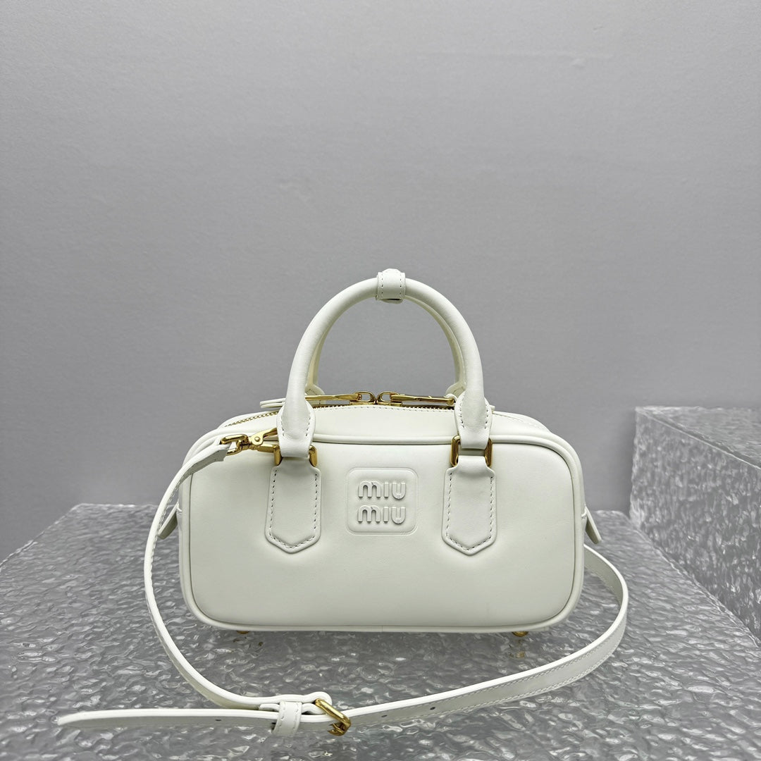 Bolsa Miu Miu Arcadie Leather Bag