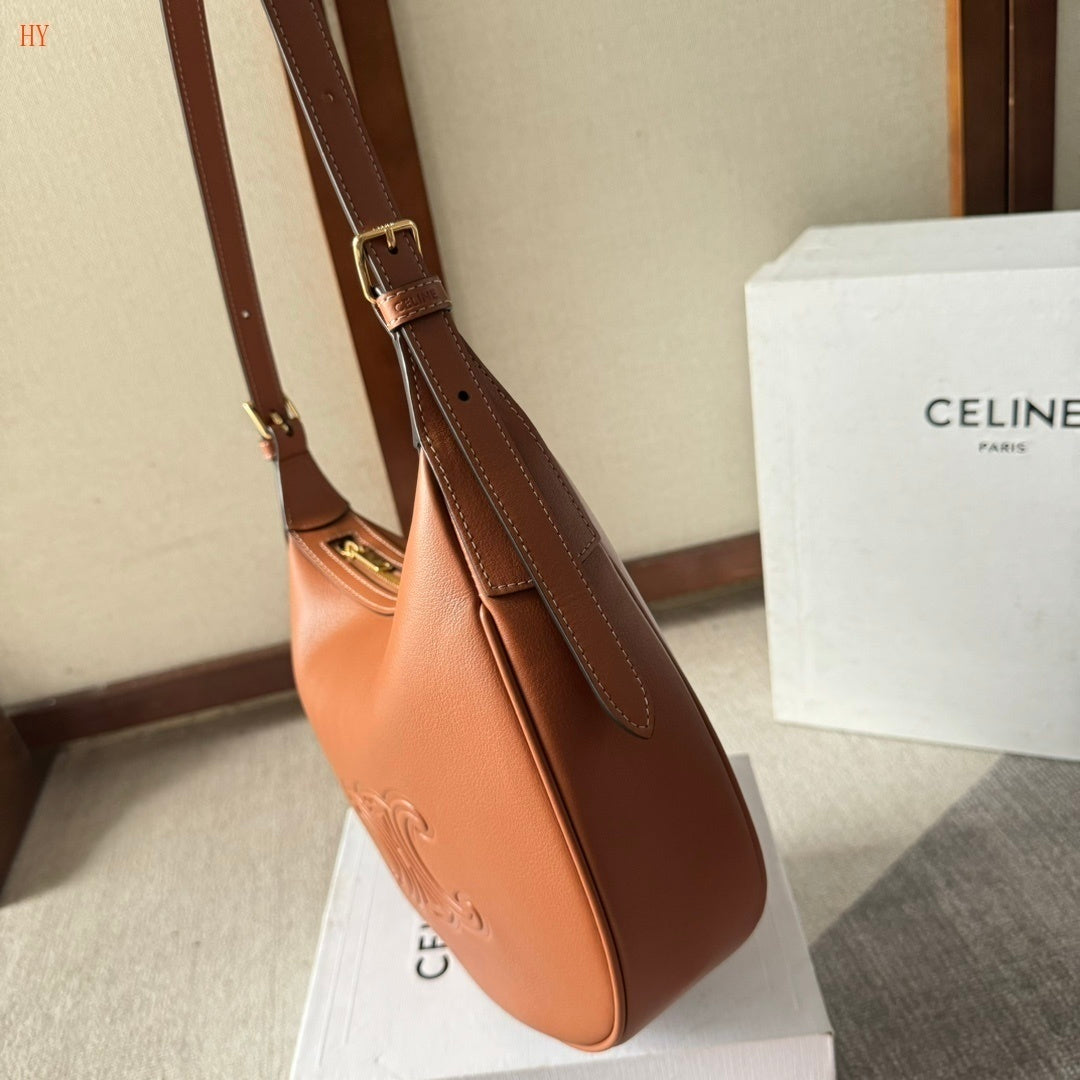 Celine Heloïse Cuir Triomphe Brown