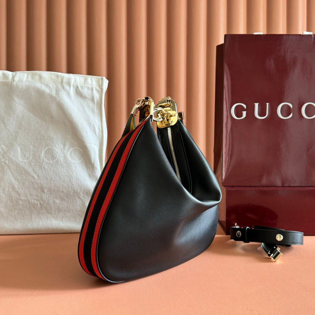 Gucci Attache Small shoulder bag