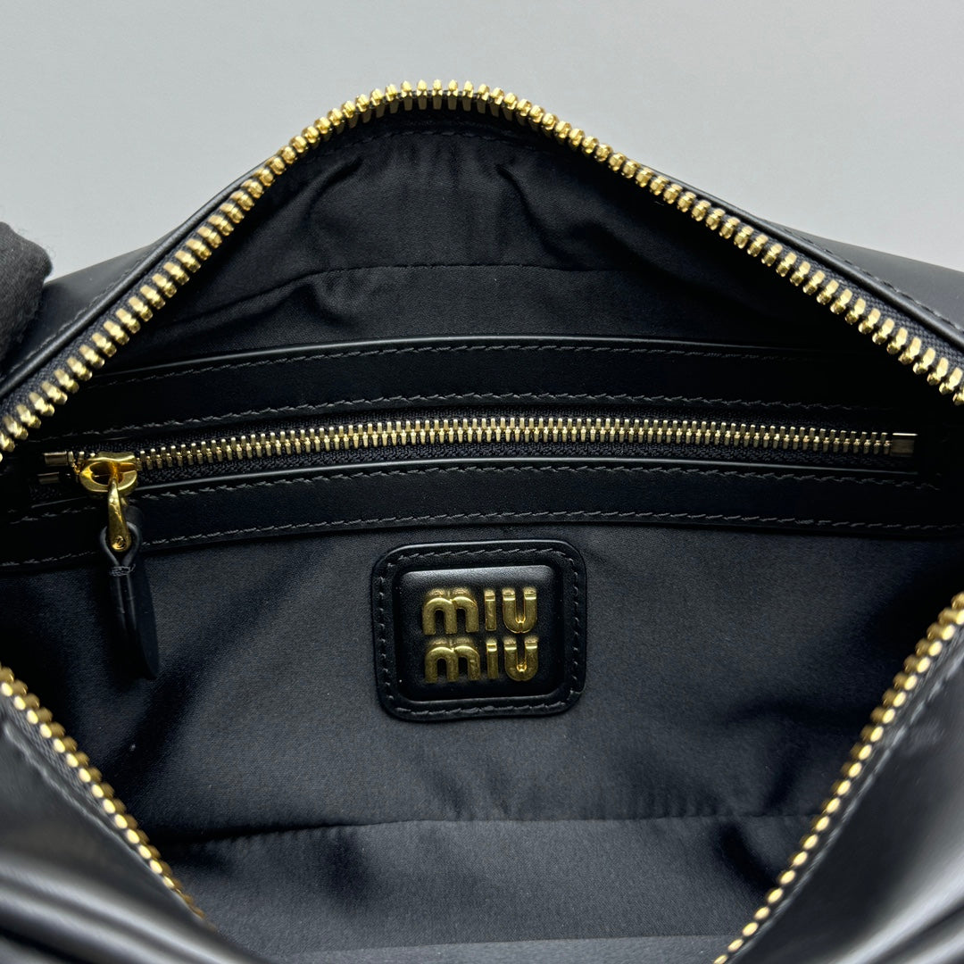 Bolsa Miu Miu Arcadie Leather Bag
