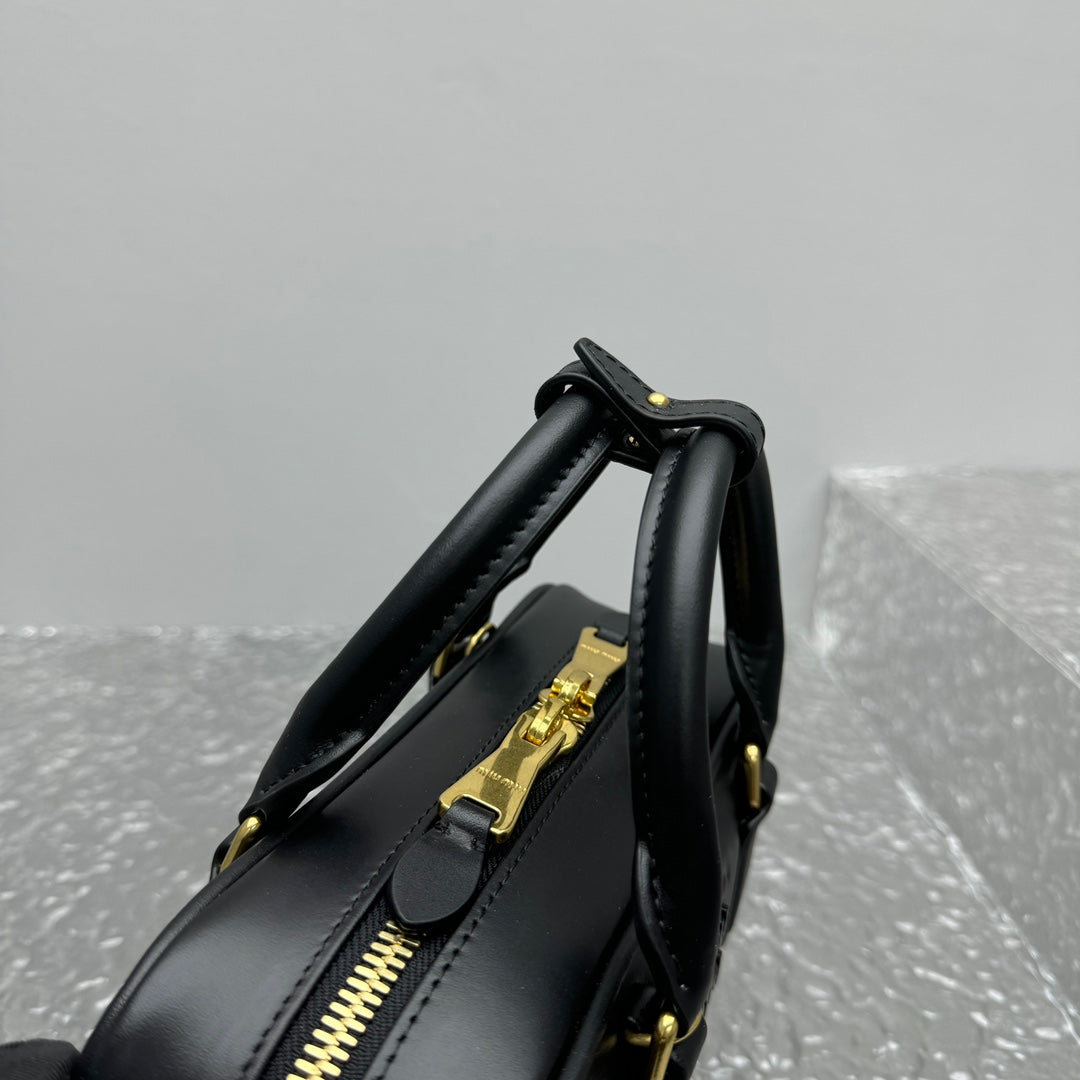 Bolsa Miu Miu Arcadie Leather Bag