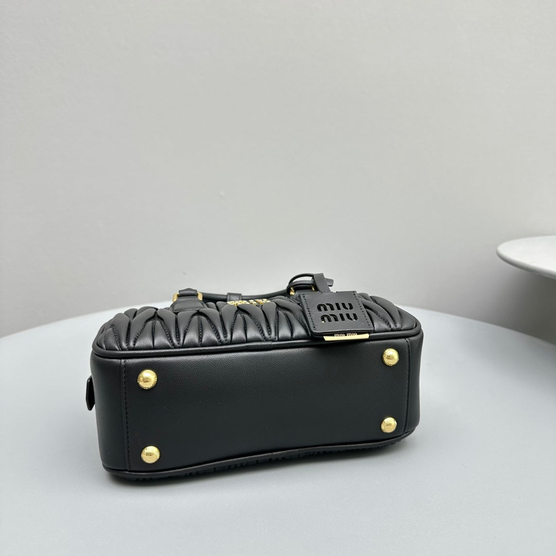Bolsa Miu Miu Arcadie Matelasse Nappa Leather Bag