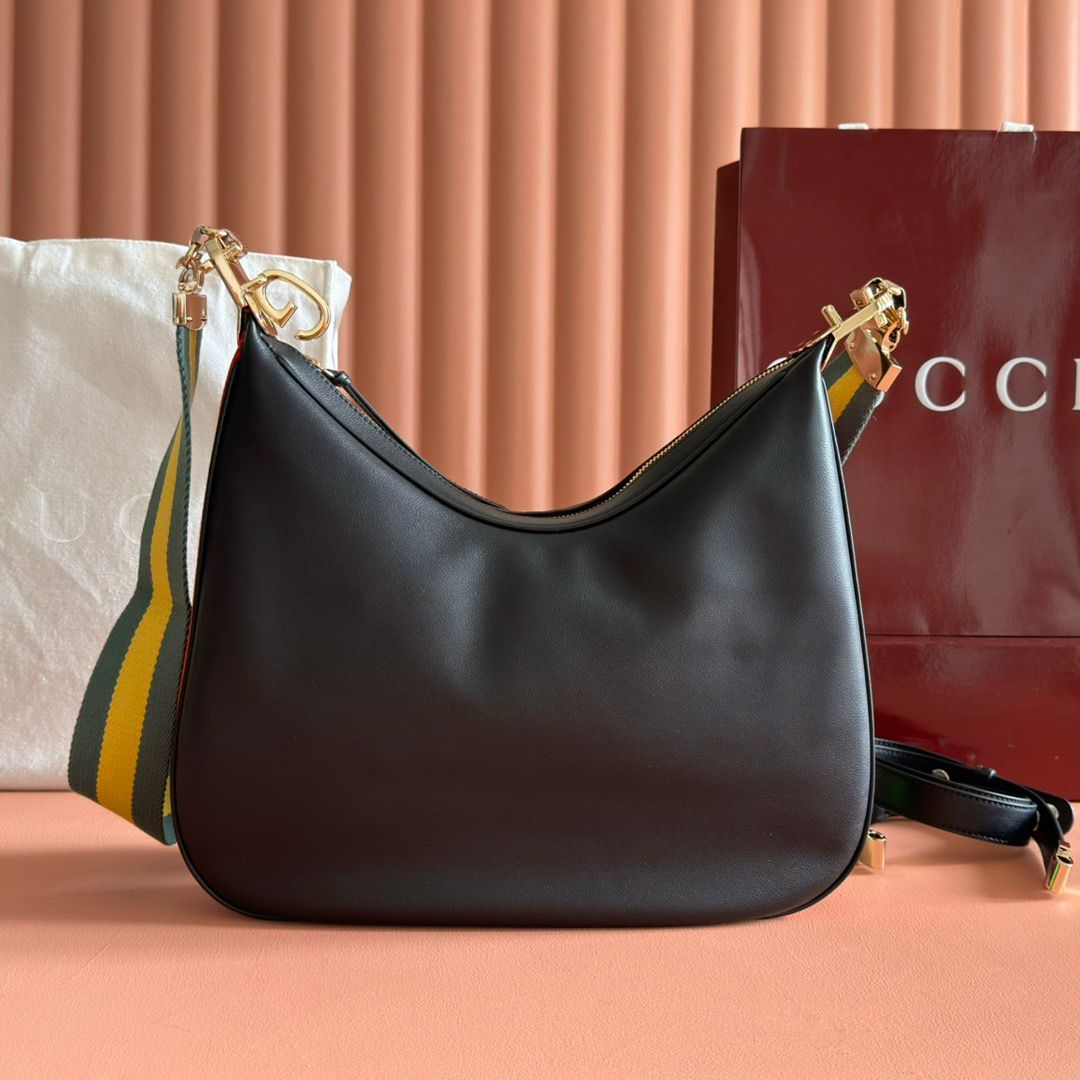 Gucci Attache Small shoulder bag