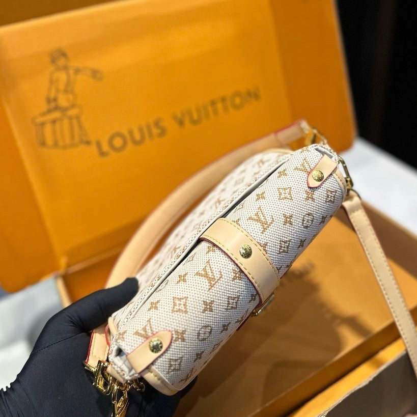 Bolsa Saumur BB Canvas Monogram ( Pronta entrega )