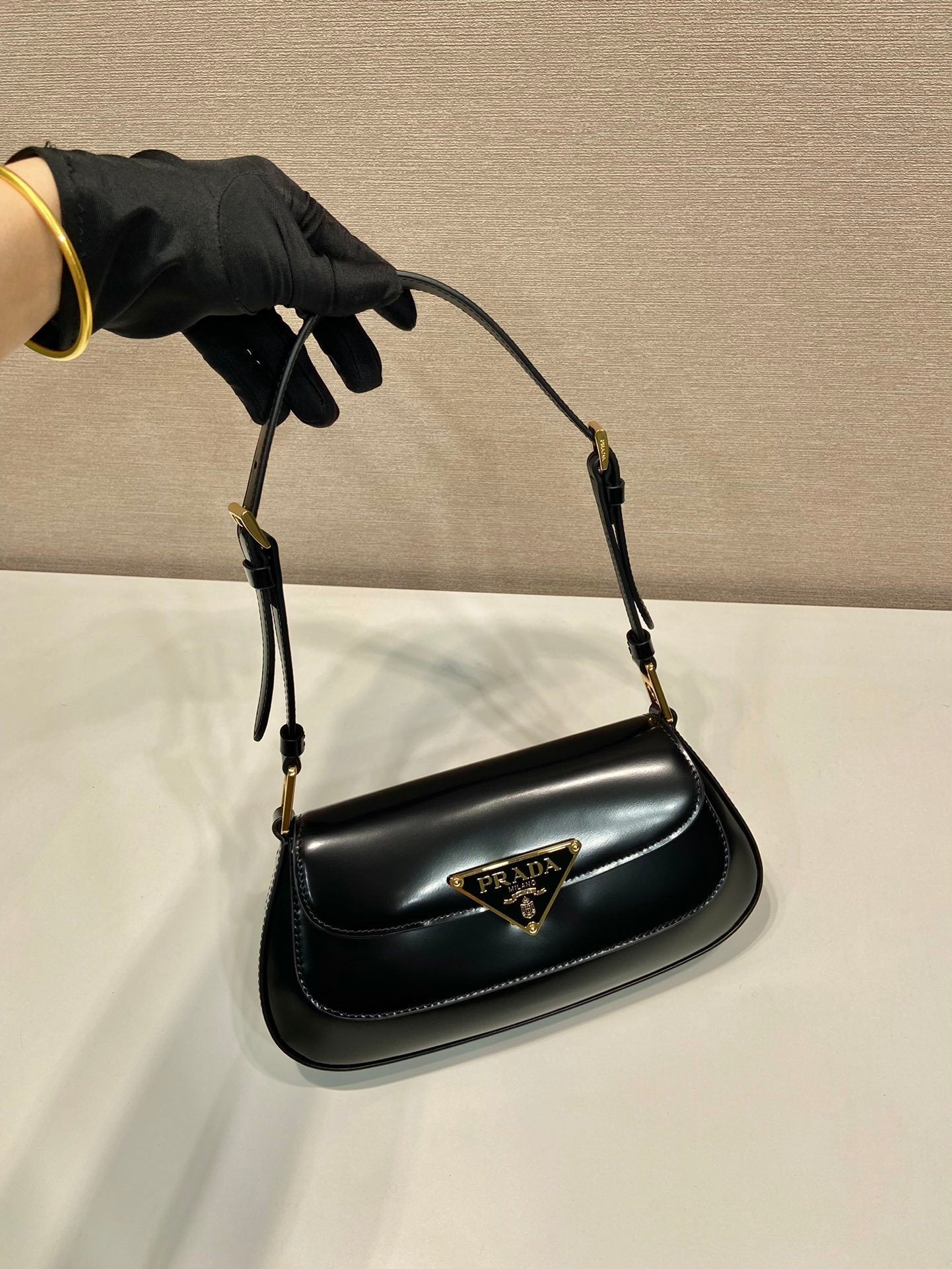Prada Cleo