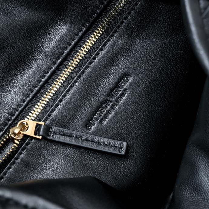 Bottega Veneta Small Hop Black