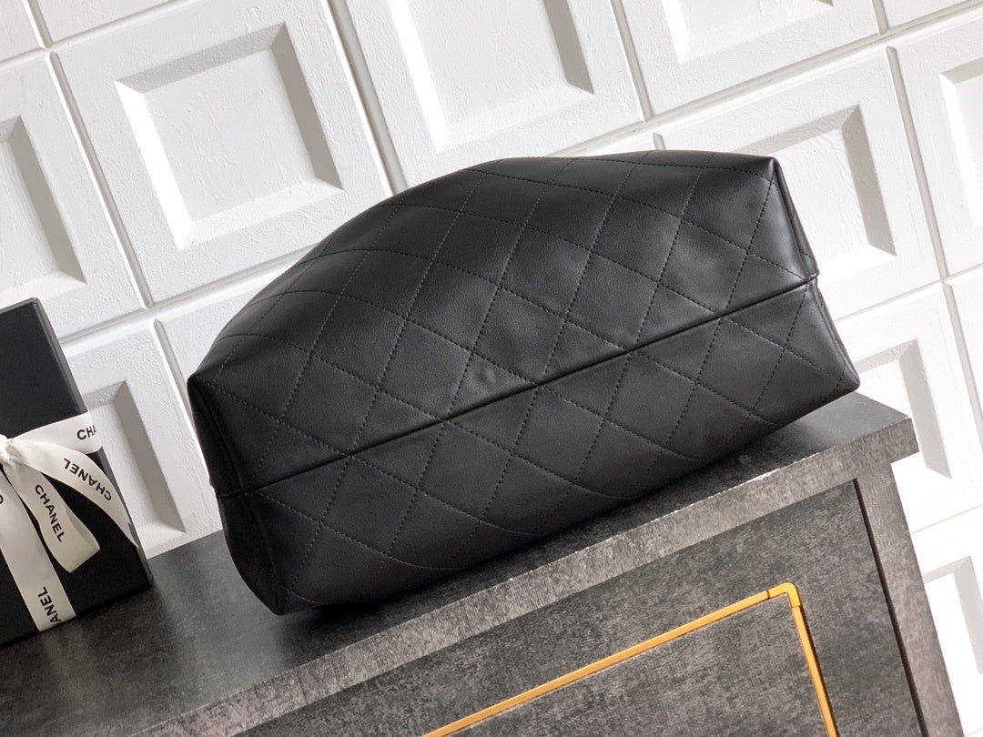 Chanel Hobo Maxi Bag Black