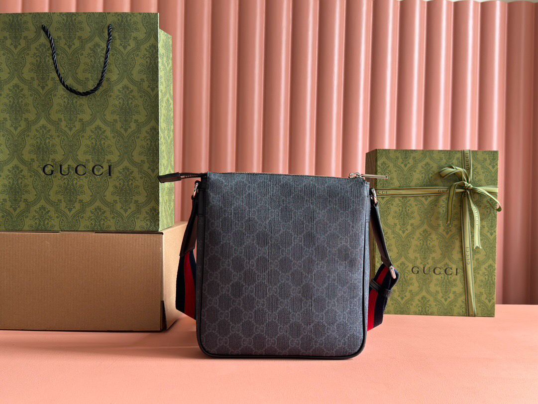 GUCCI SMALL GG CROSSBODY BAG