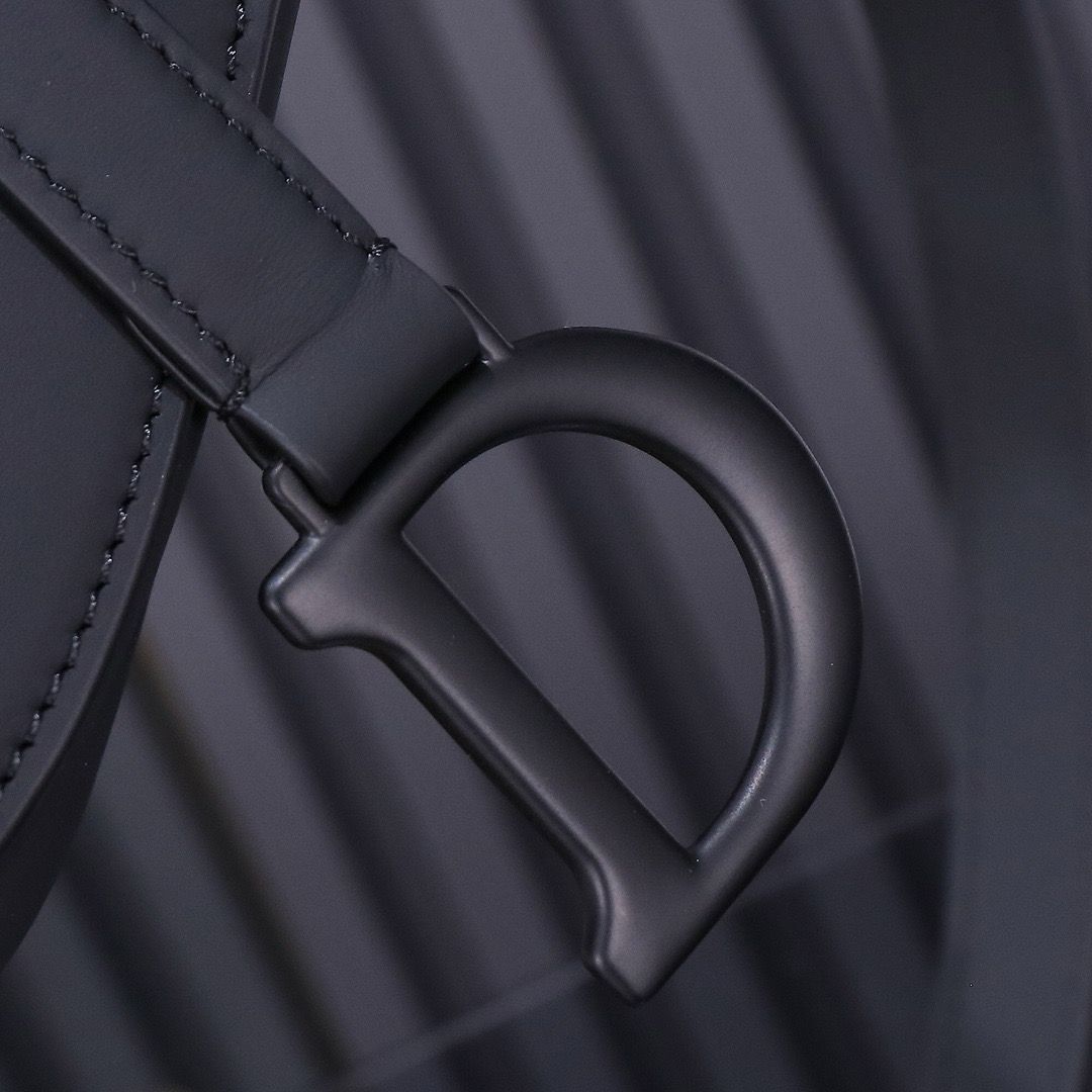 Bolsa Saddle Oblique Embroidery Black