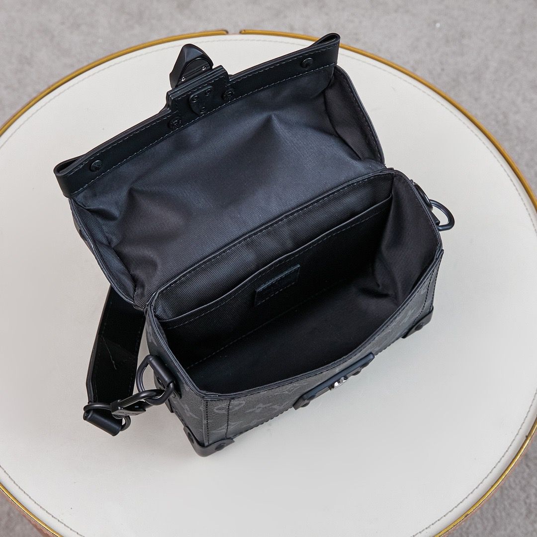 Louis Vuitton Soul Trunk Monogram