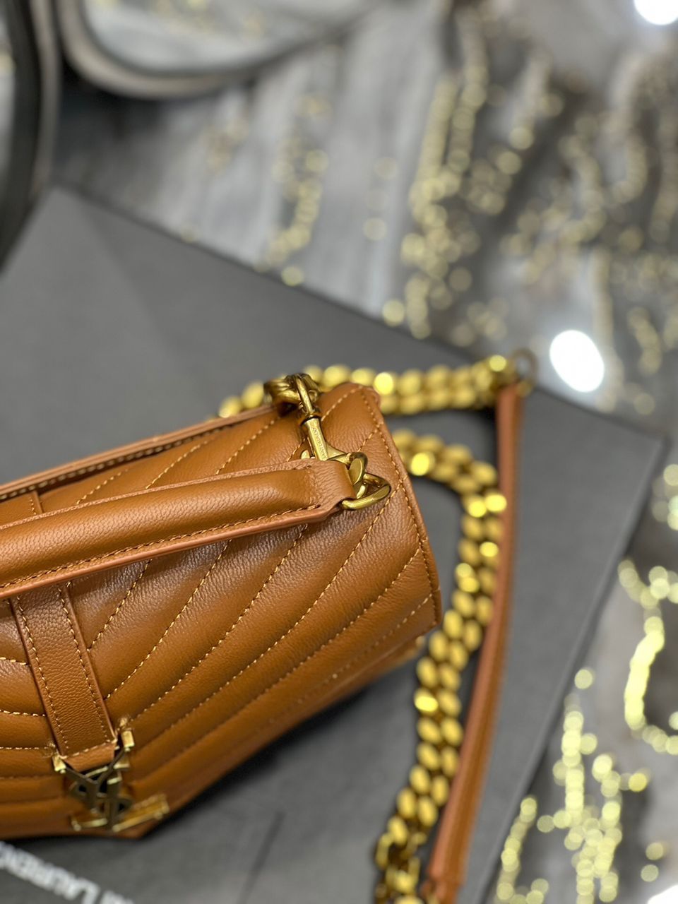 Yves Saint Laurent College Medium