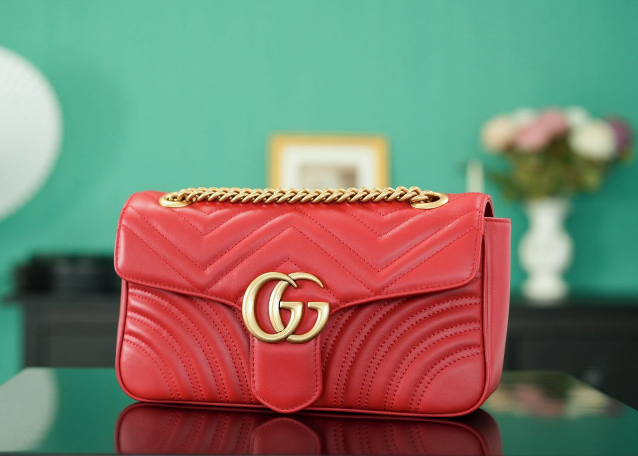 Gucci GG Marmont Small Matelasse Bag Red
