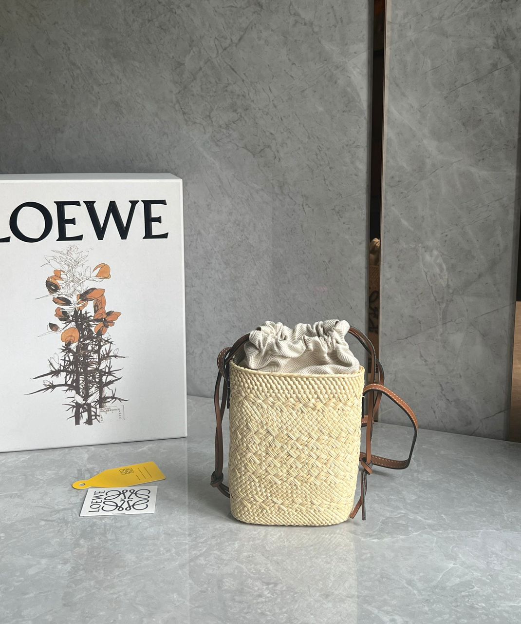 Loewe Square pocket in iraca palm and calfskin