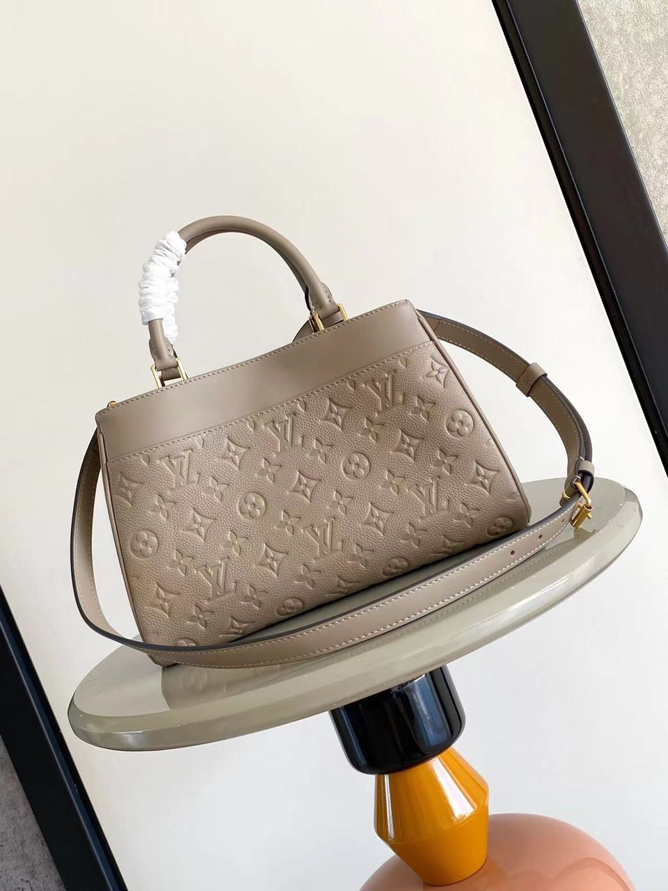 Bolsa Louis Vuitton Avenue PM Monogram Empreinte
