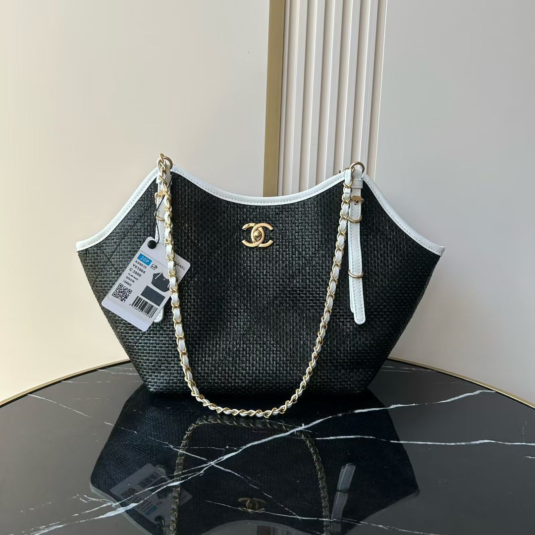 CHANEL Canvas com Efeito em Ráfia