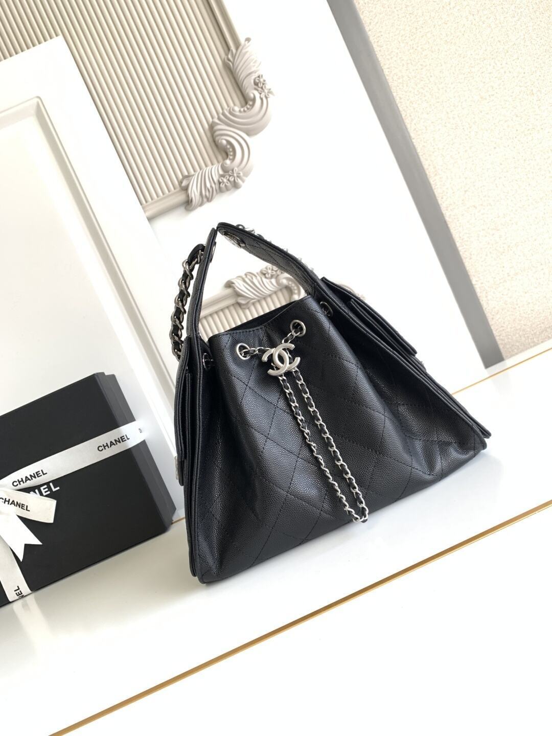 Bolsa Hobo  Chanel 25 Black